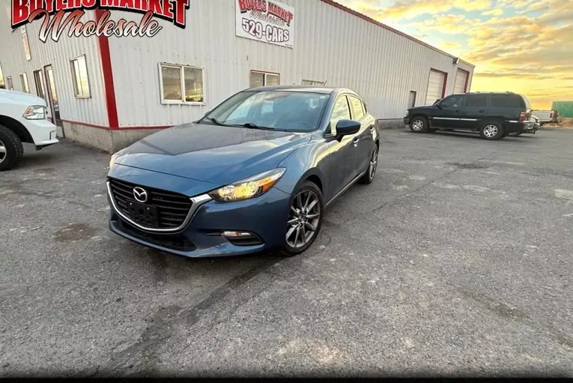2018 Mazda Mazda3 s Grand Touring photo 1