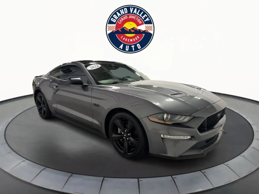 2022 Ford Mustang GT photo 1