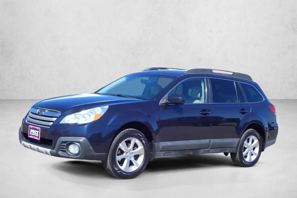 2014 Subaru Outback 2.5i Limited photo 1