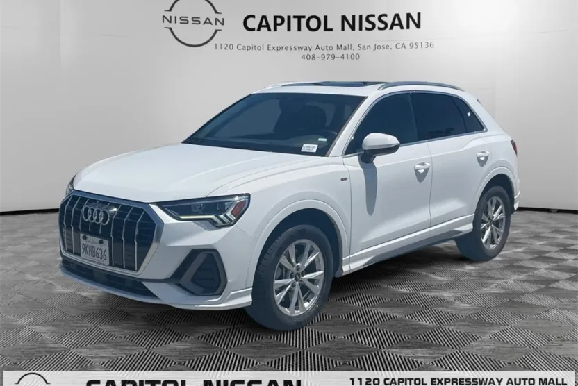 2024 Audi Q3 S line Premium photo 1