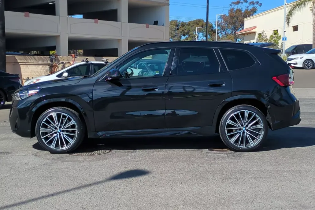 2023 Bmw X1 XDrive28i photo 1