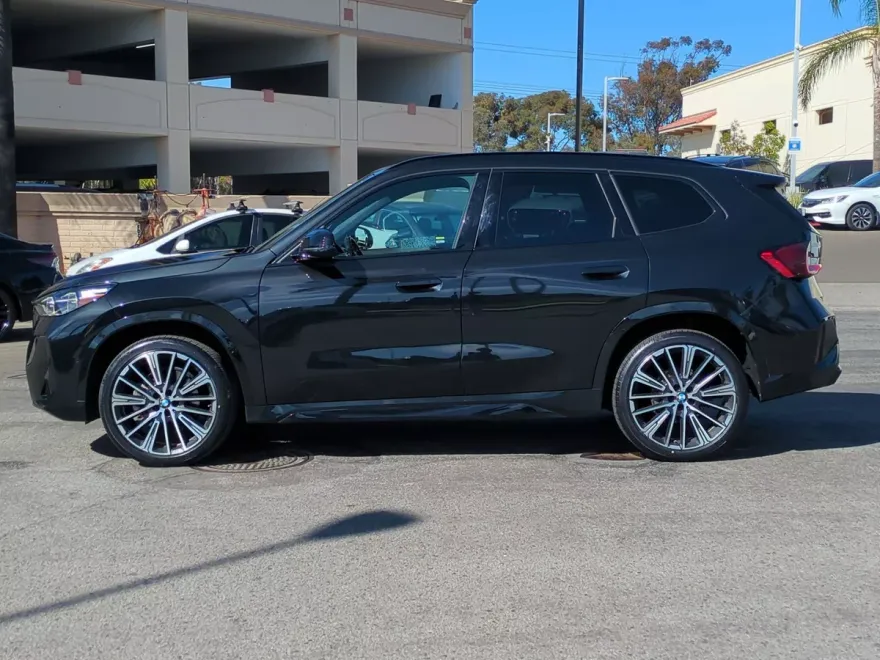 2023 Bmw X1 XDrive28i photo 1