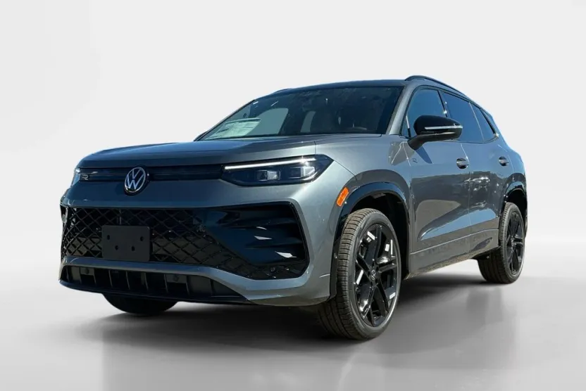 2025 Volkswagen Tiguan SE R-Line Black photo 1