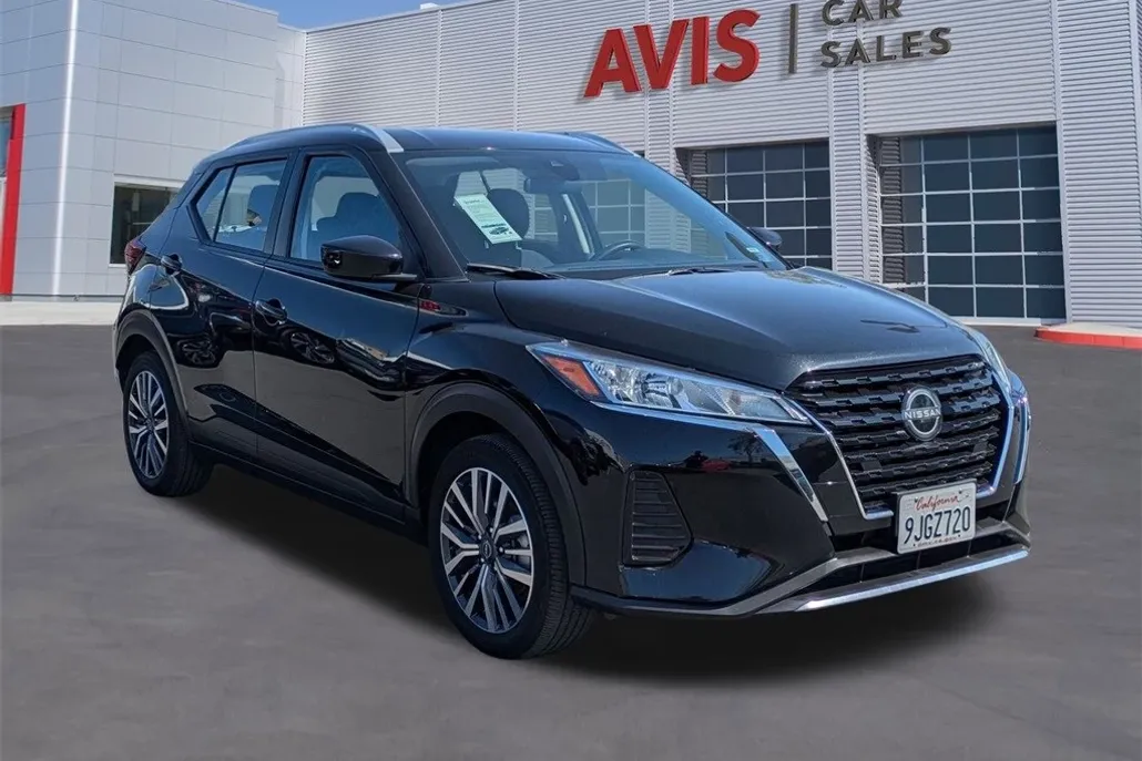 2024 Nissan Kicks SV photo 1