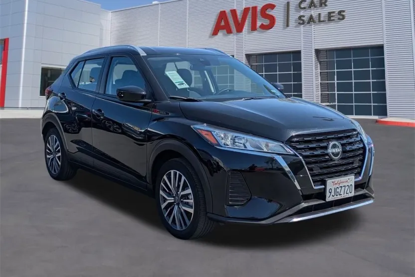 2024 Nissan Kicks SV photo 1
