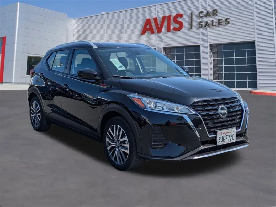 2024 Nissan Kicks SV photo 1
