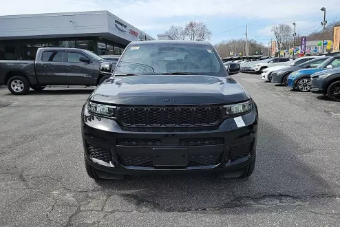 2025 Jeep Grand Cherokee Altitude X photo 3