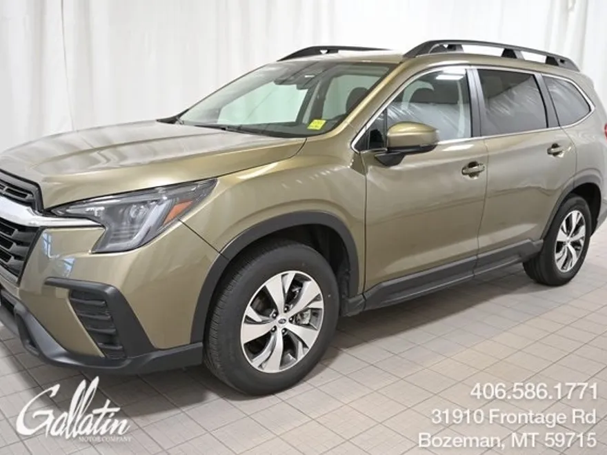 2024 Subaru Ascent Premium photo 1