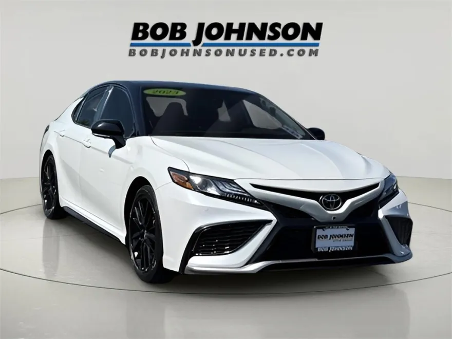 2023 Toyota Camry XSE V6 photo 1