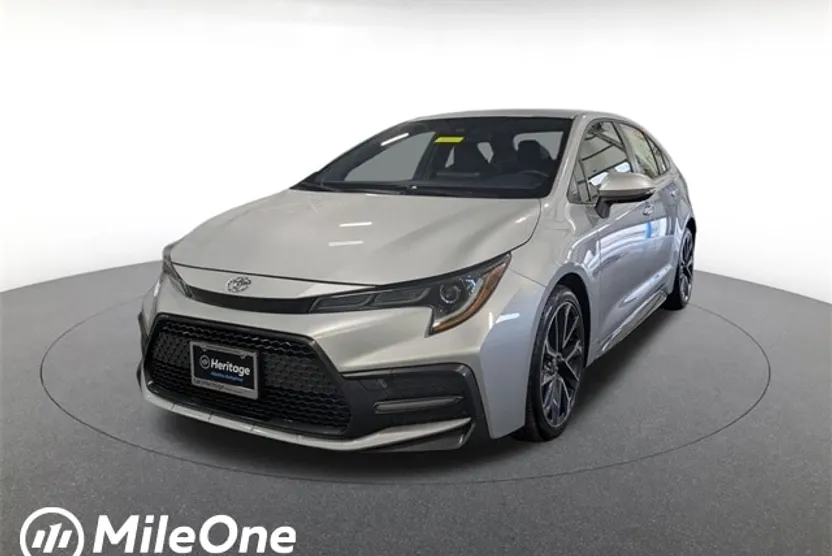 2022 Toyota Corolla SE photo 1