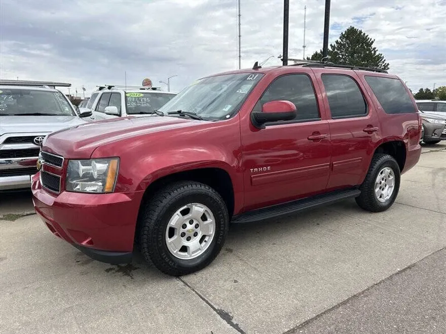 2014 Chevrolet Tahoe LT photo 1