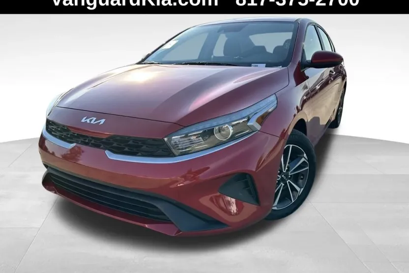 2024 Kia Forte LXS photo 1