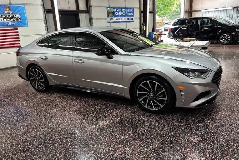 2020 Hyundai Sonata SEL Plus photo 1