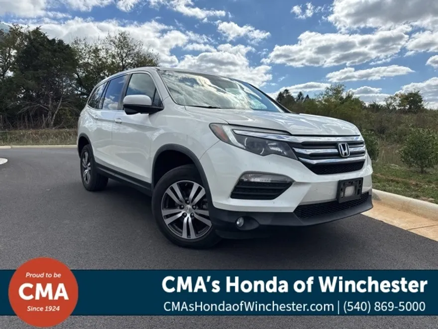 2017 Honda Pilot EX photo 1