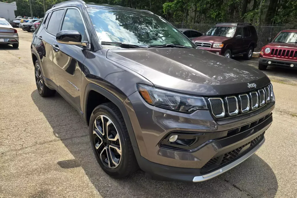 2022 Jeep Compass Limited photo 1