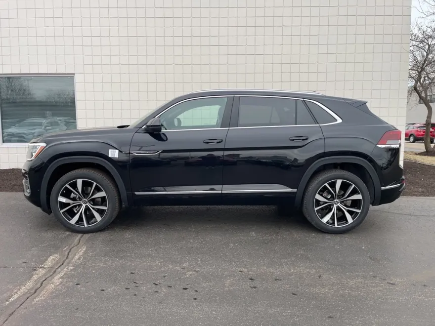 2025 Volkswagen Atlas Cross Sport SEL Premium R-Line photo 1