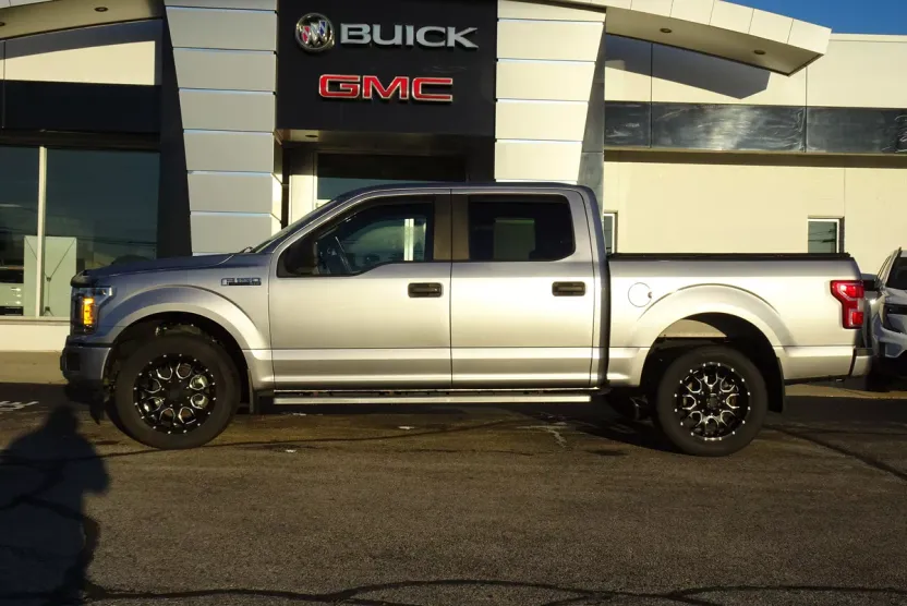 2020 Ford F-150 XL photo 1