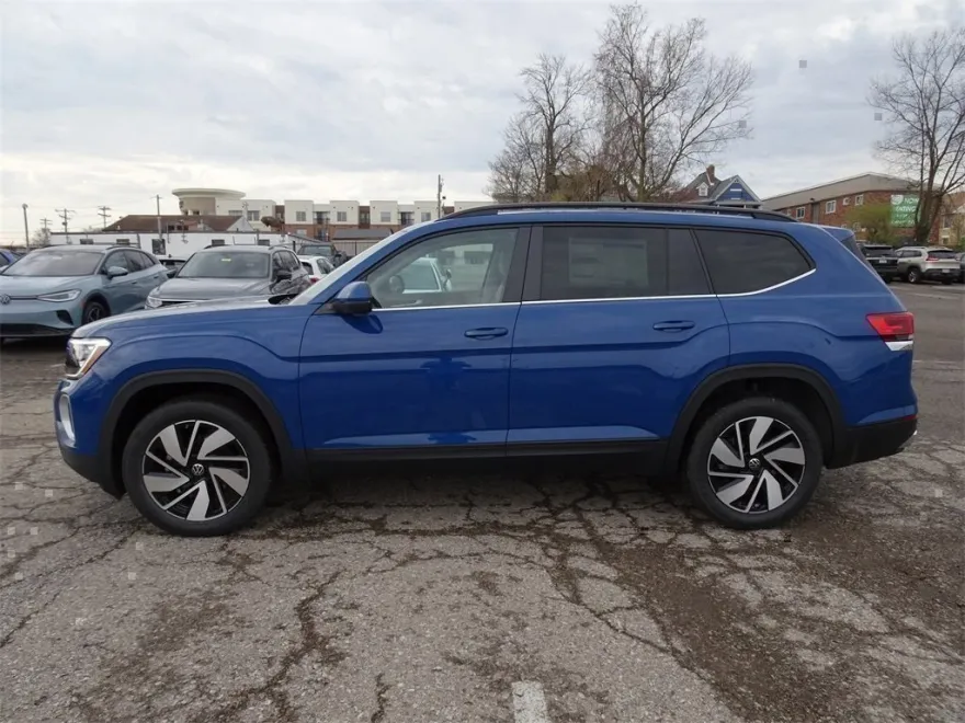 2025 Volkswagen Atlas SE Technology photo 1