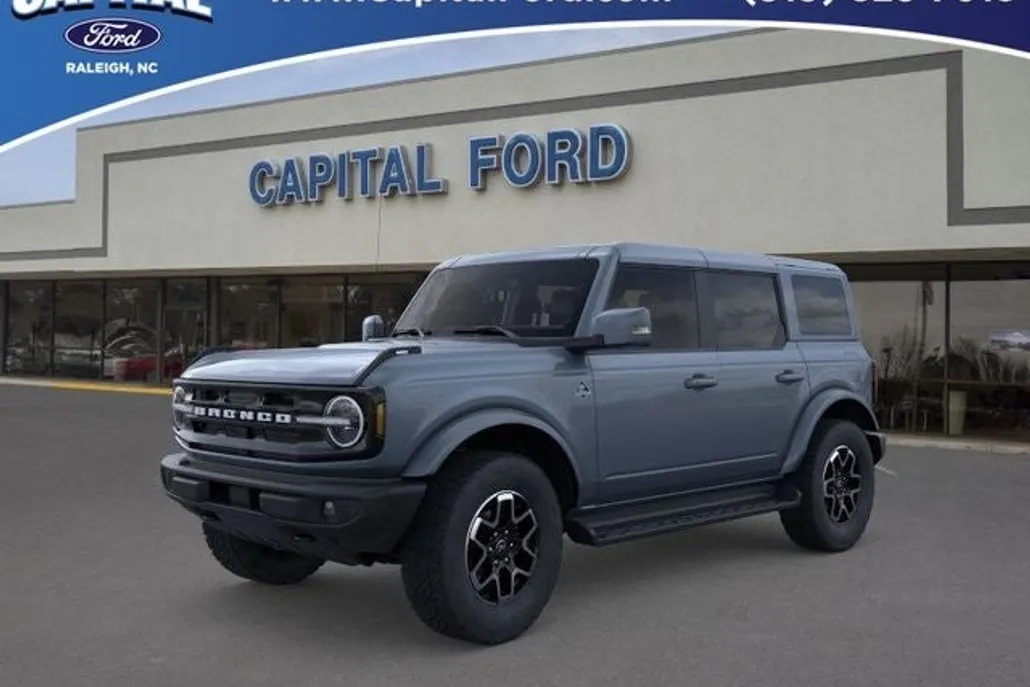 2025 Ford Bronco Outer Banks photo 1