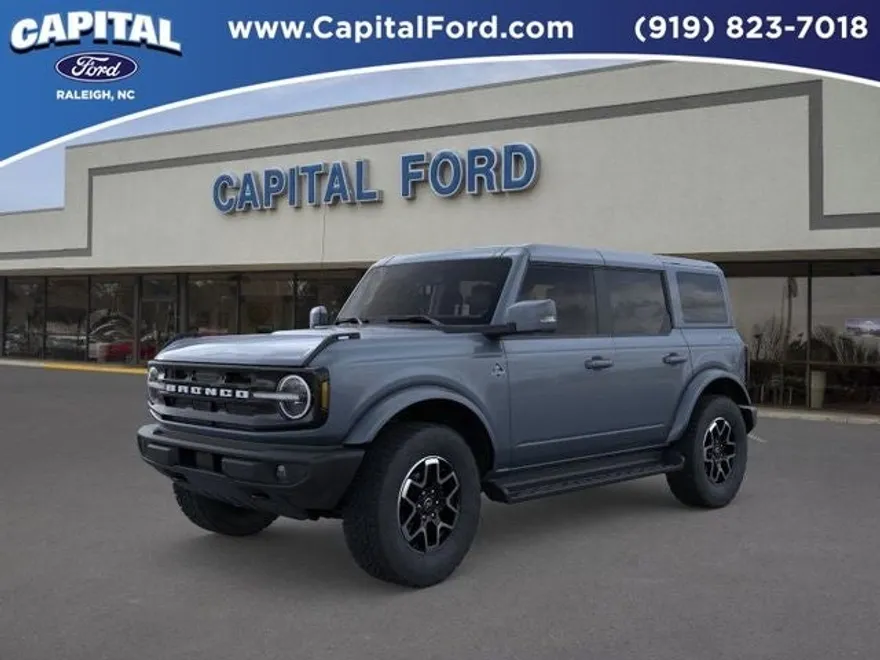 2025 Ford Bronco Outer Banks photo 1