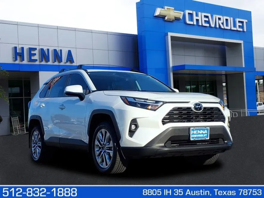 2024 Toyota RAV4 XLE Premium photo 1