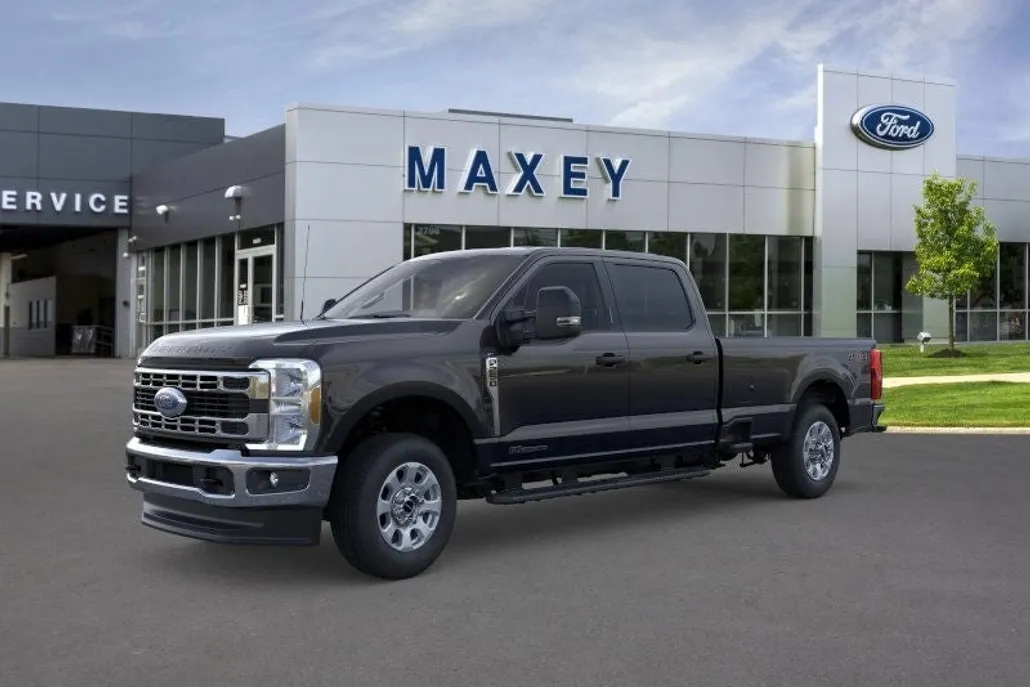 2025 Ford F-250 XLT photo 1