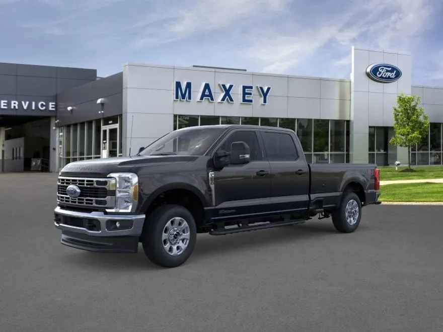 2025 Ford F-250 XLT photo 1