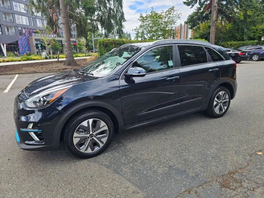2020 Kia Niro EV EX photo 1