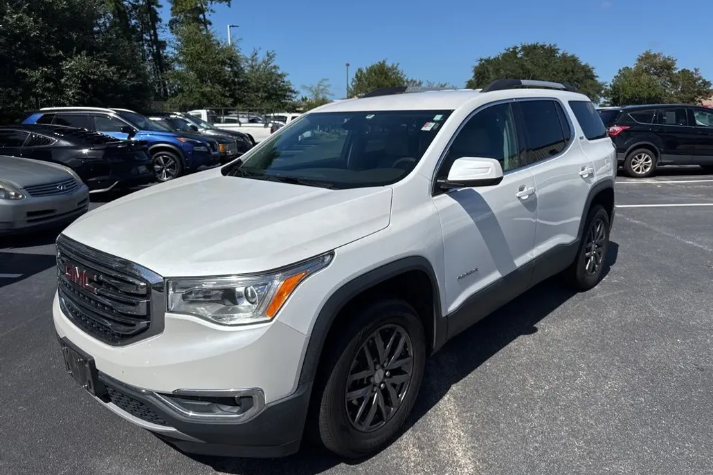 2017 Gmc Acadia SLT photo 1