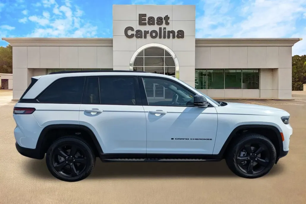 2024 Jeep Grand Cherokee Limited photo 1
