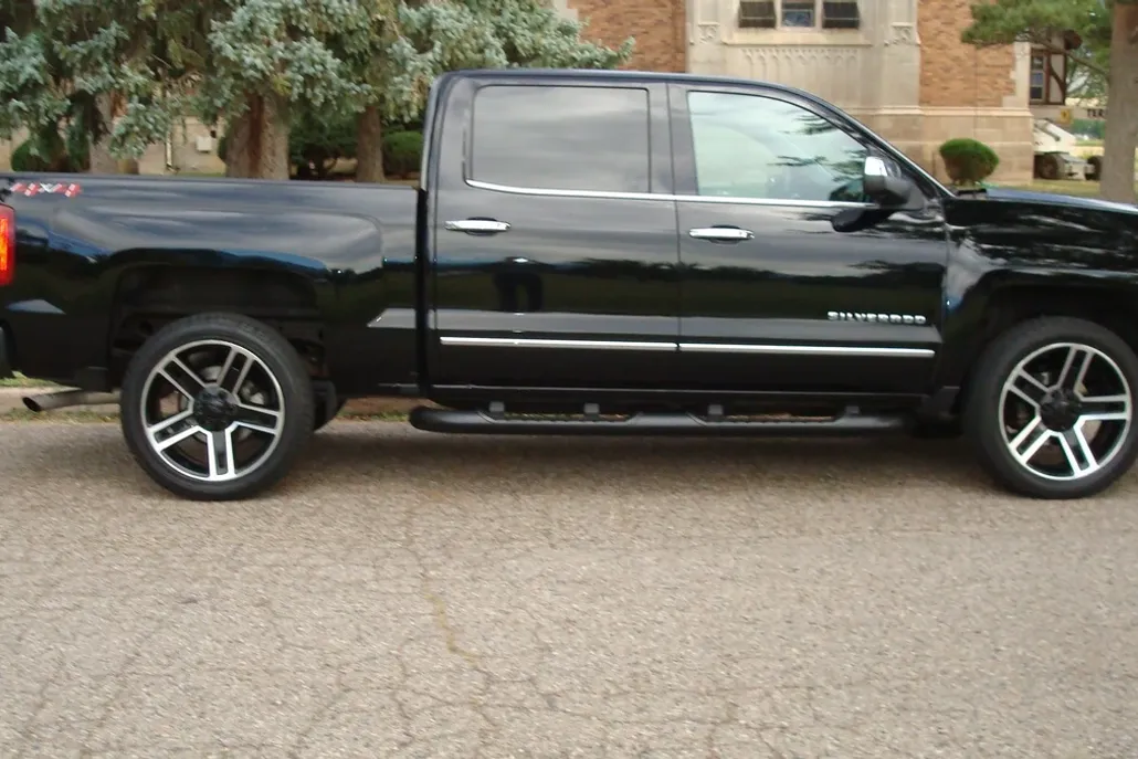 2018 Chevrolet Silverado 1500 LTZ photo 1