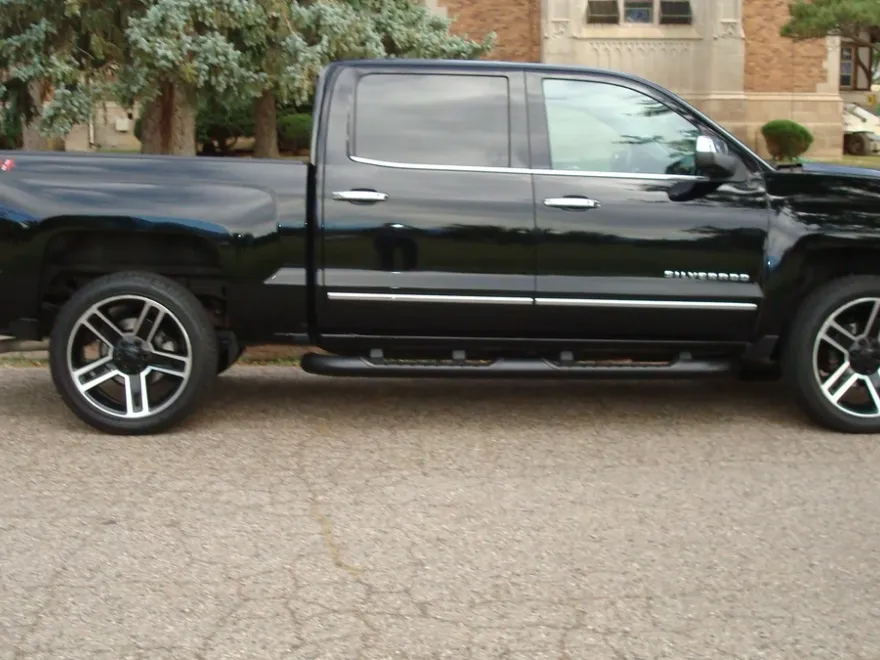 2018 Chevrolet Silverado 1500 LTZ photo 1