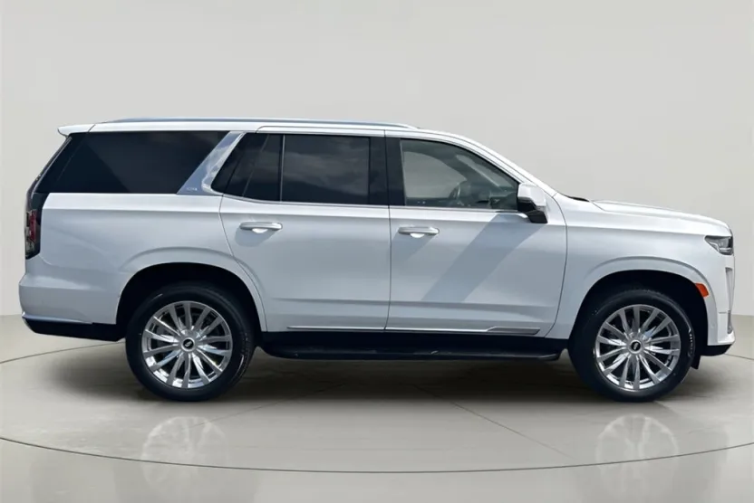 2024 Cadillac Escalade Premium Luxury photo 1