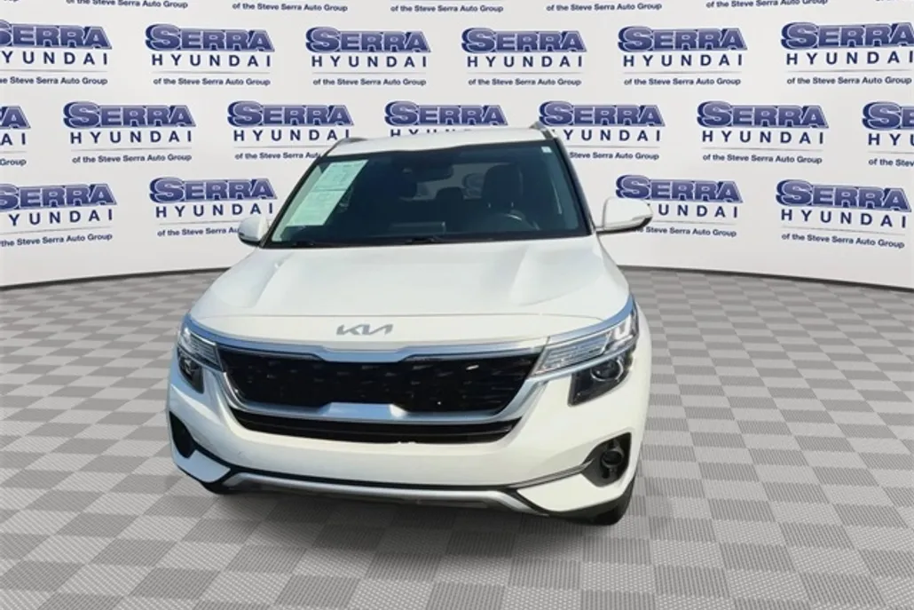 2023 Kia Seltos S photo 1