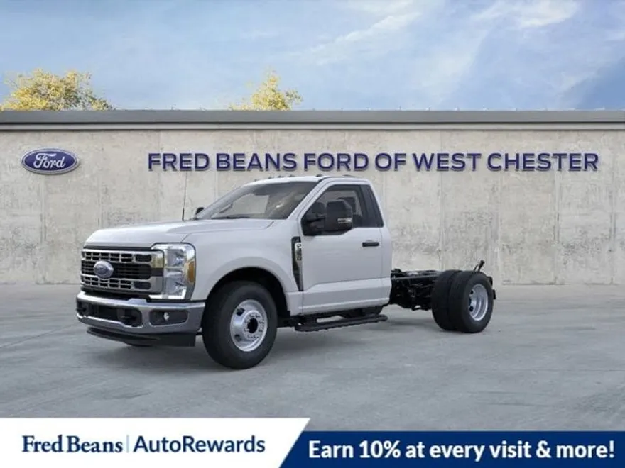 2025 Ford F-350 XL photo 1