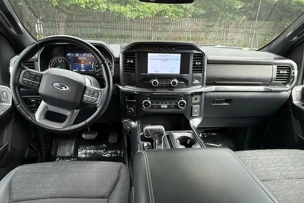 2022 Ford F-150 XLT photo 1
