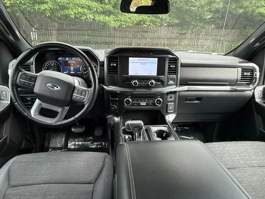 2022 Ford F-150 XLT photo 1