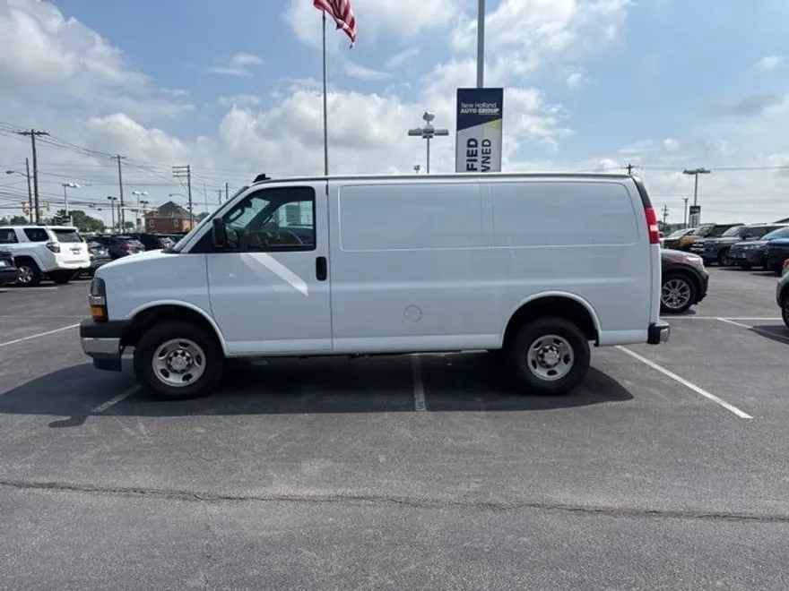 2024 Chevrolet Express 2500 Work Van Cargo photo 1