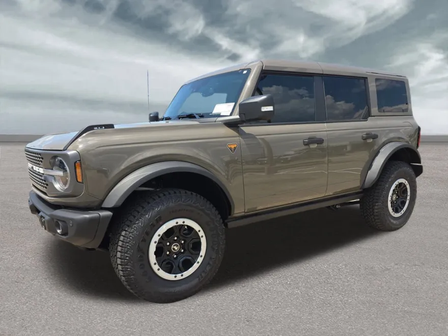 2025 Ford Bronco Badlands photo 1