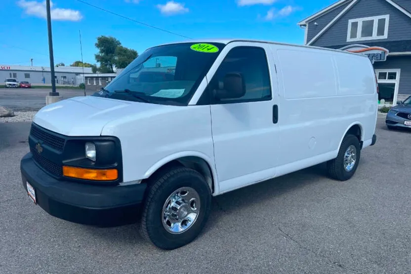 2014 Chevrolet Express 2500 Cargo Van photo 1
