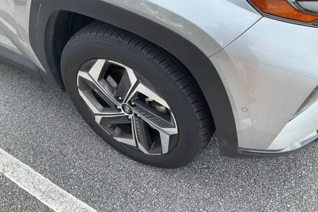 2024 Hyundai Tucson Limited photo 1