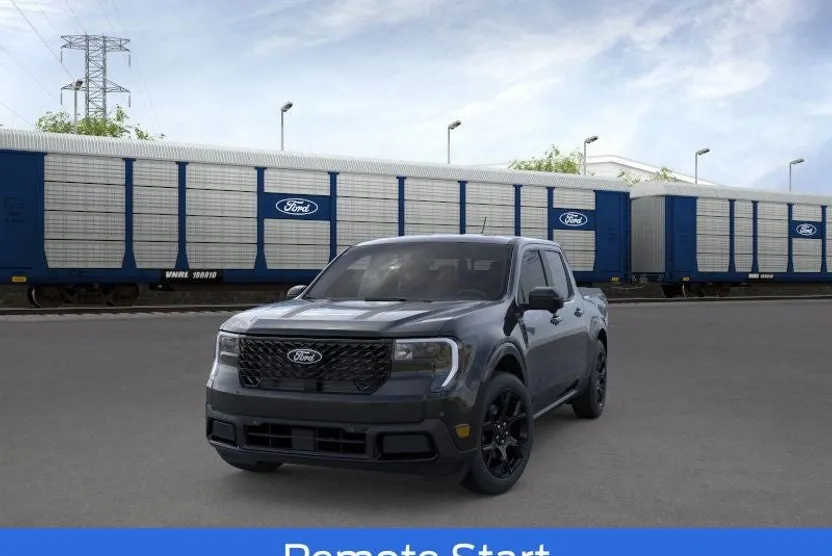2025 Ford Maverick Lariat photo 1