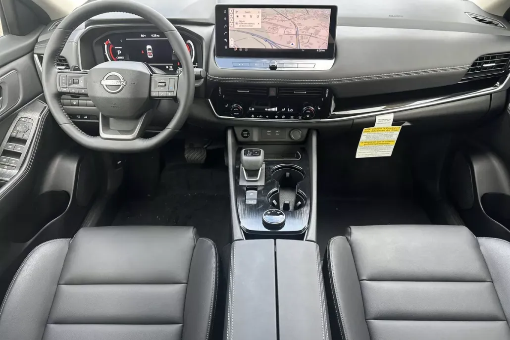 2025 Nissan Rogue SL photo 1