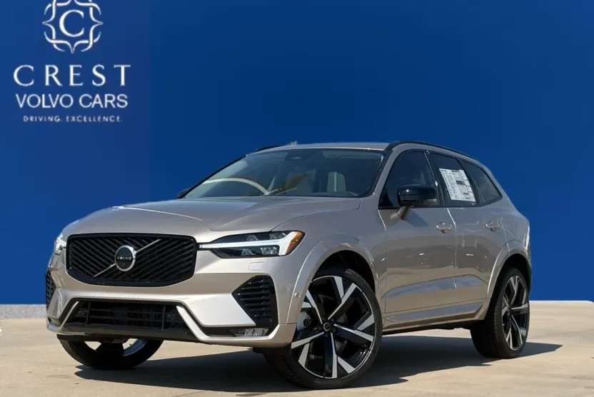 2026 Volvo XC60 B5 photo 1