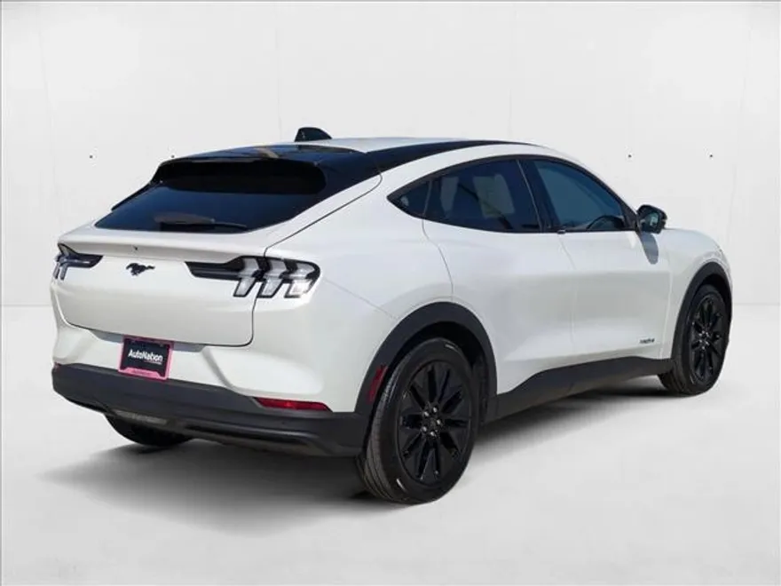 2025 Ford Mustang Mach-E Select photo 1