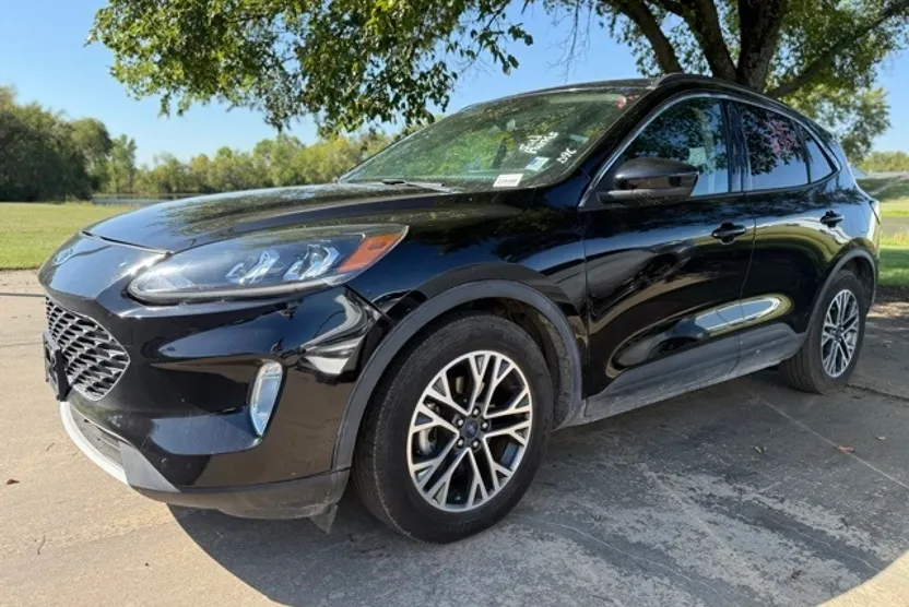2020 Ford Escape SEL photo 1