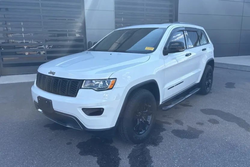 2019 Jeep Grand Cherokee Limited photo 1