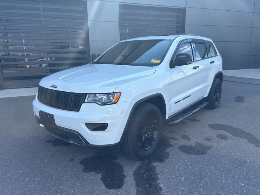 2019 Jeep Grand Cherokee Limited photo 1