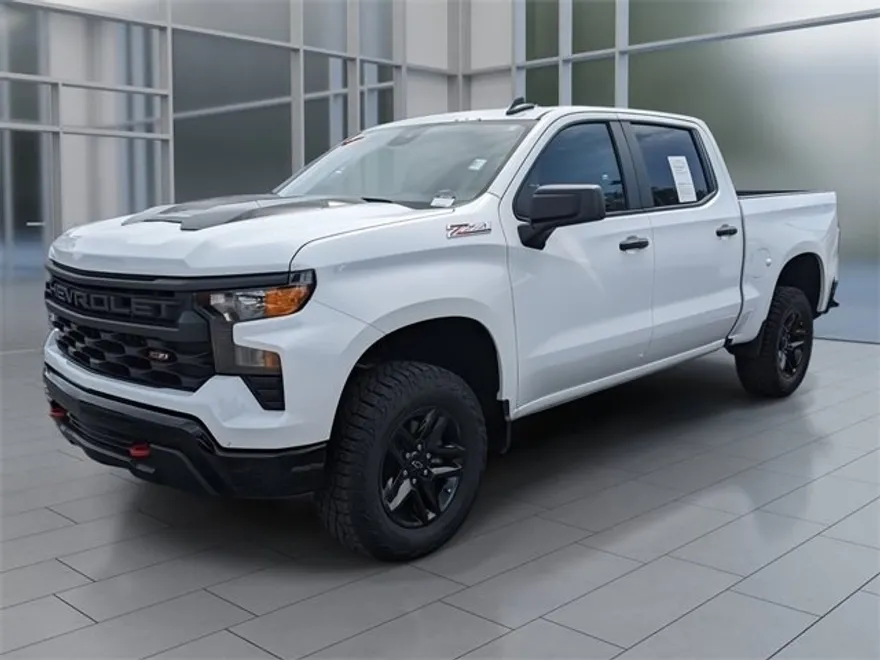 2024 Chevrolet Silverado 1500 Custom Trail Boss photo 1