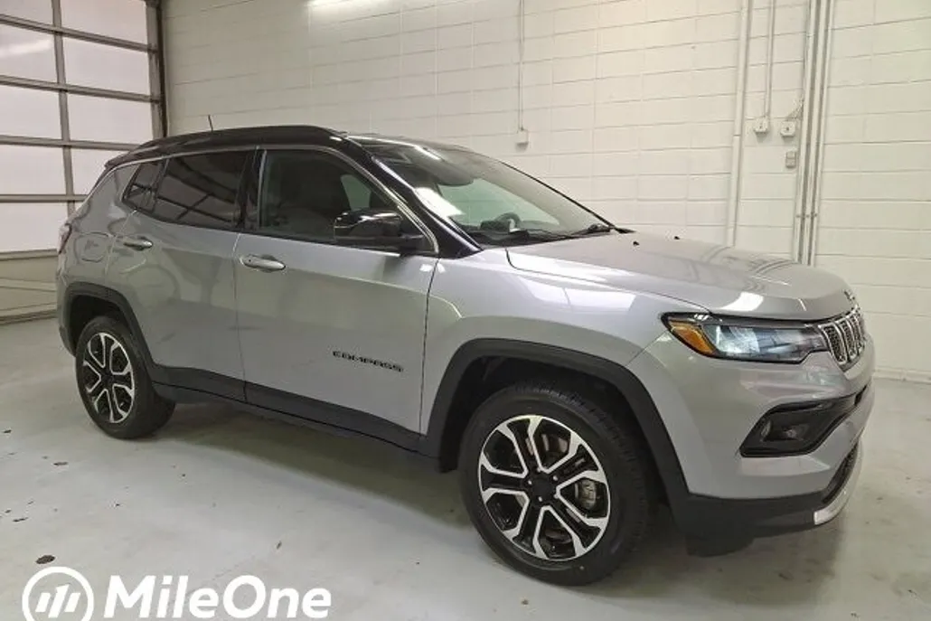 2024 Jeep Compass Limited photo 1